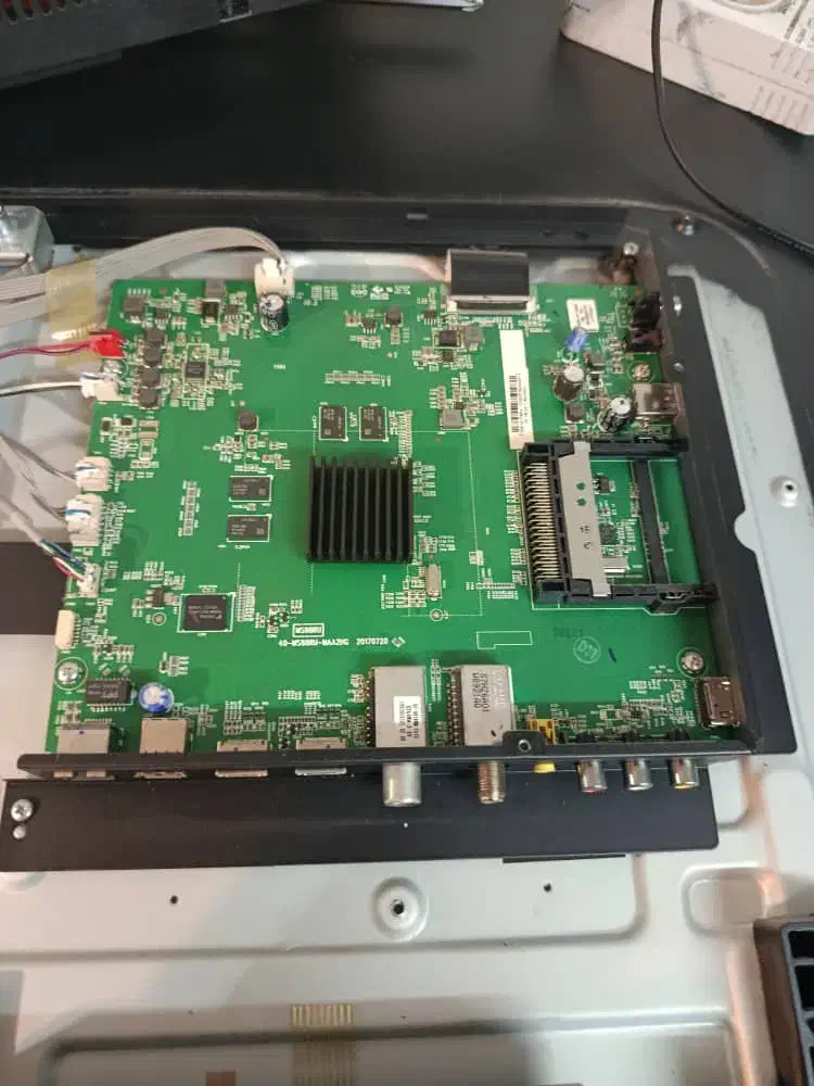 تعمیرات انواع تلویزیونLEDLCDتمام برندها درمنزل|خدمات پیشه و مهارت|کرج, گوهردشت|دیوار