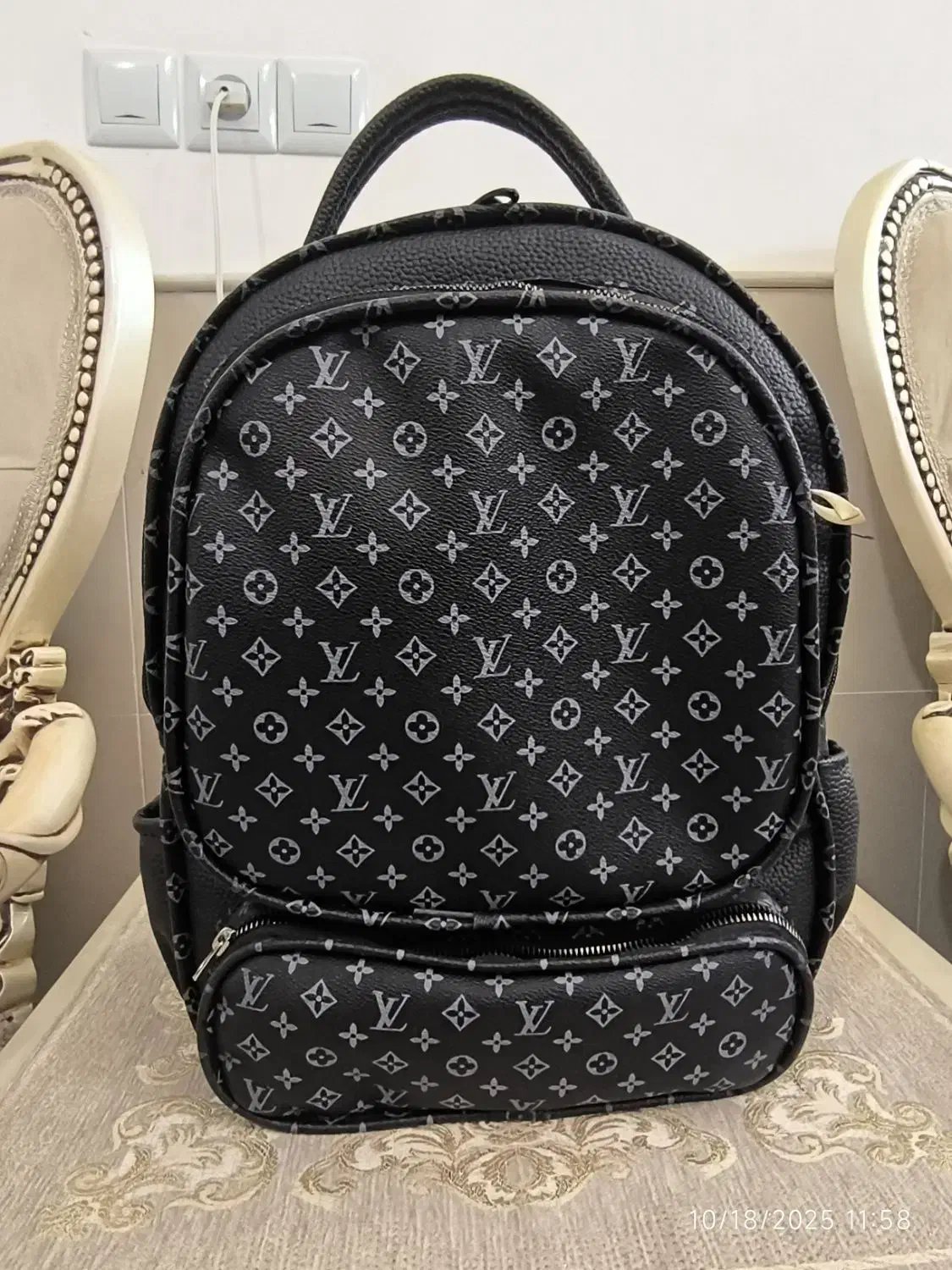 کیف چرم دست دوز|کیف، کفش، کمربند|کاشان, میدانگاه آقا|دیوار