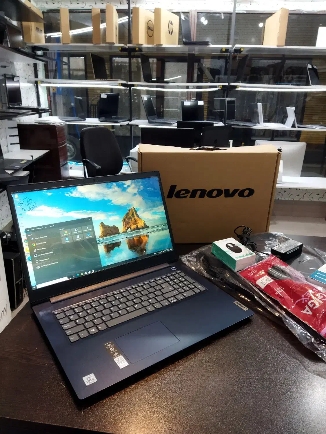 لپتاپ17اینچ لنووcori5 نسل10گرافیکiris xe|رایانه همراه|شهرکرد, |دیوار