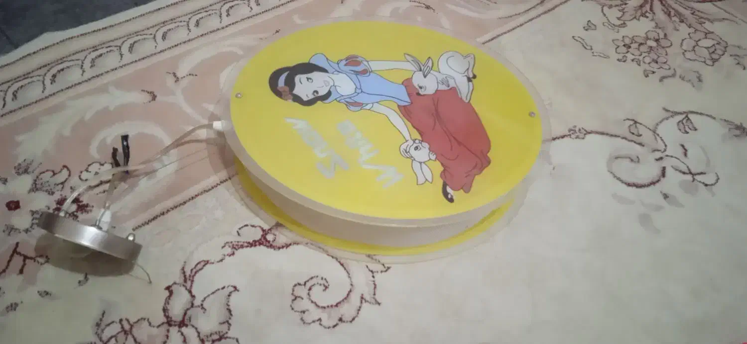 لوستر کودک در حد نو|لوستر و چراغ آویز|سهند, |دیوار