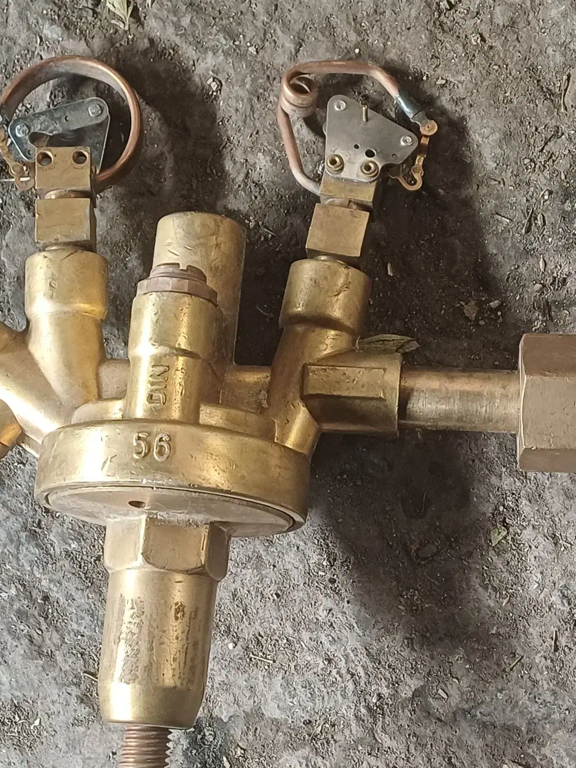 سری مانومتر زینسر قدیمی|ابزارآلات|اصفهان, سرشبادران|دیوار