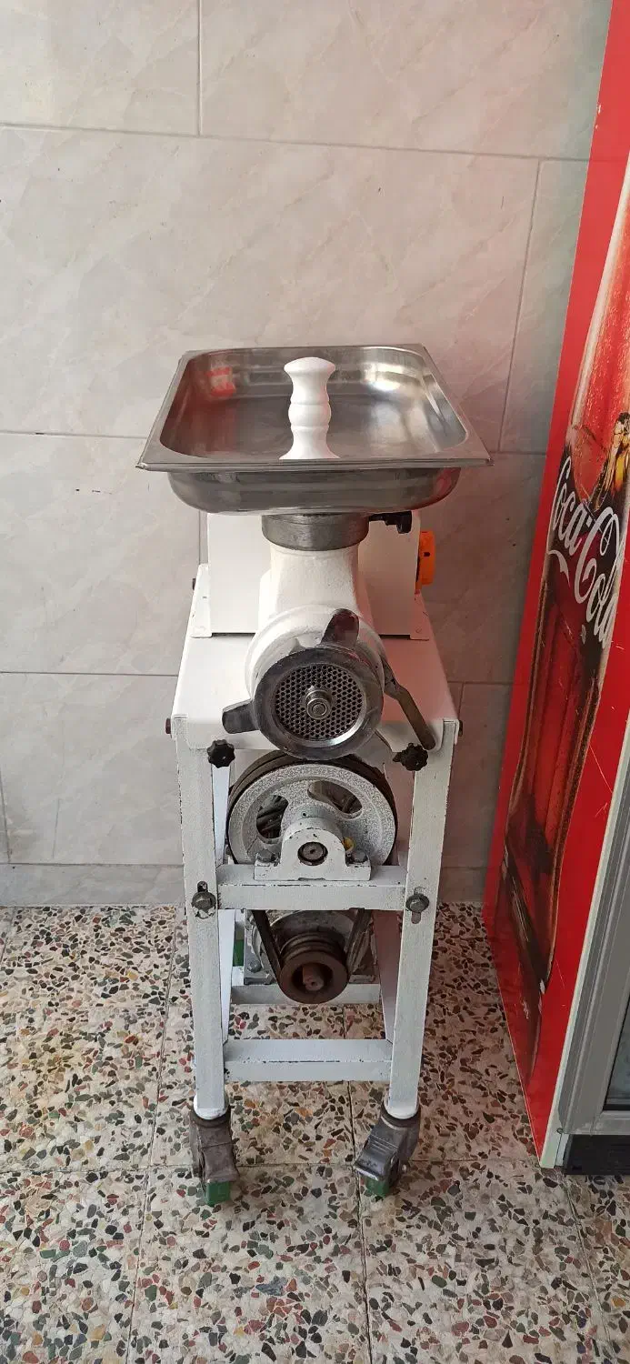 چرخ گوشت صنعتی الکتروکار 32 تسمه ای سالم چرخگوشت|کافی‌شاپ و رستوران|تهران, تهرانسر غربی|دیوار