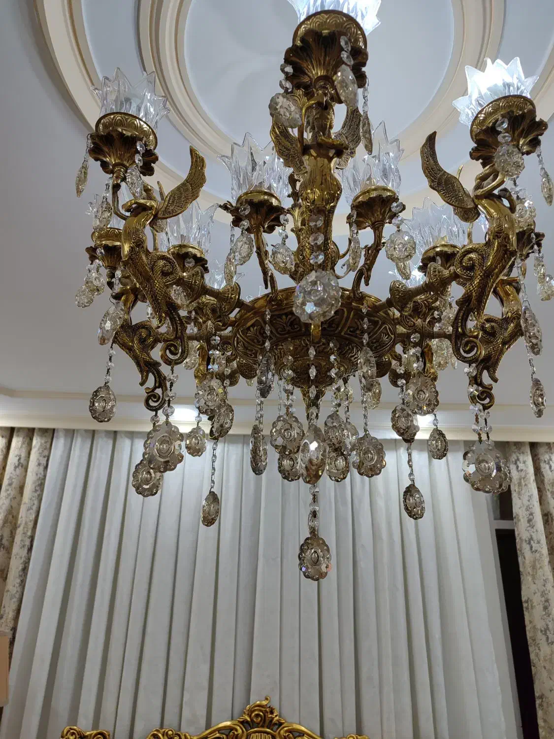 دو عدد لوستر برنز فرشته ی ۱۶شاخه ویک عدد دیوارکوب|لوستر و چراغ آویز|بهارستان, |دیوار