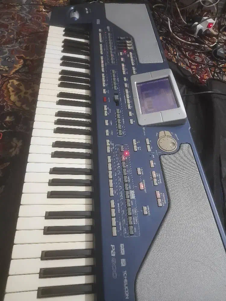 ارگ pa800|پیانو، کیبورد، آکاردئون|ایوان, |دیوار