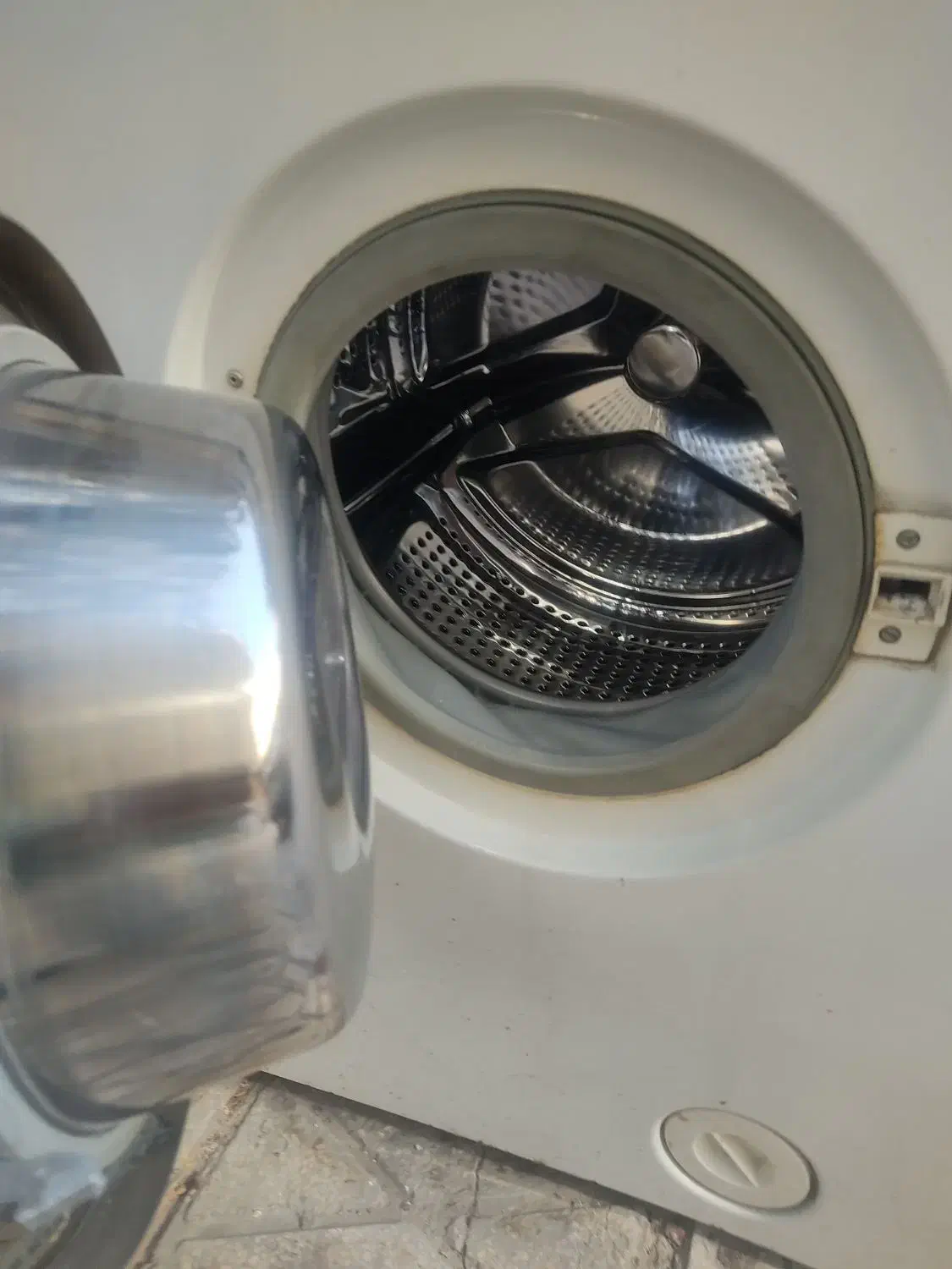 لباس شویی|ماشین لباسشویی و خشککن لباس|مشهد, چهارچشمه|دیوار