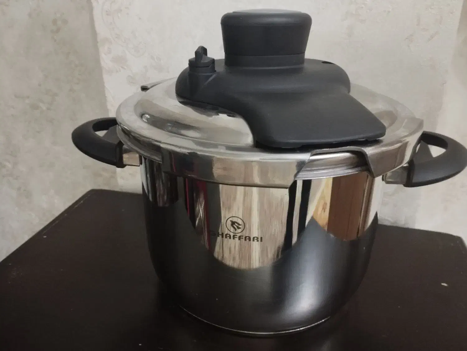 زود پز استیل کاملا نو نصف قیمت بازار|ظروف پختوپز|میانه, |دیوار