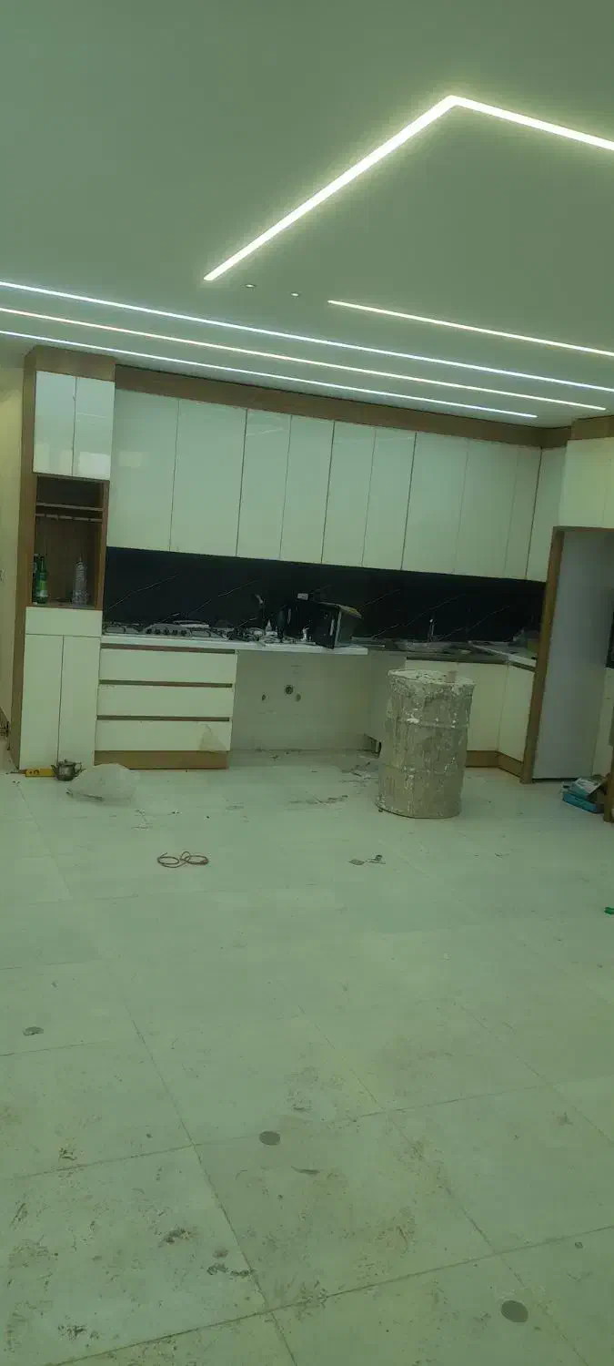 آپارتمان واحدی طبقه ۴|فروش آپارتمان|شیراز, کوشک میدان|دیوار