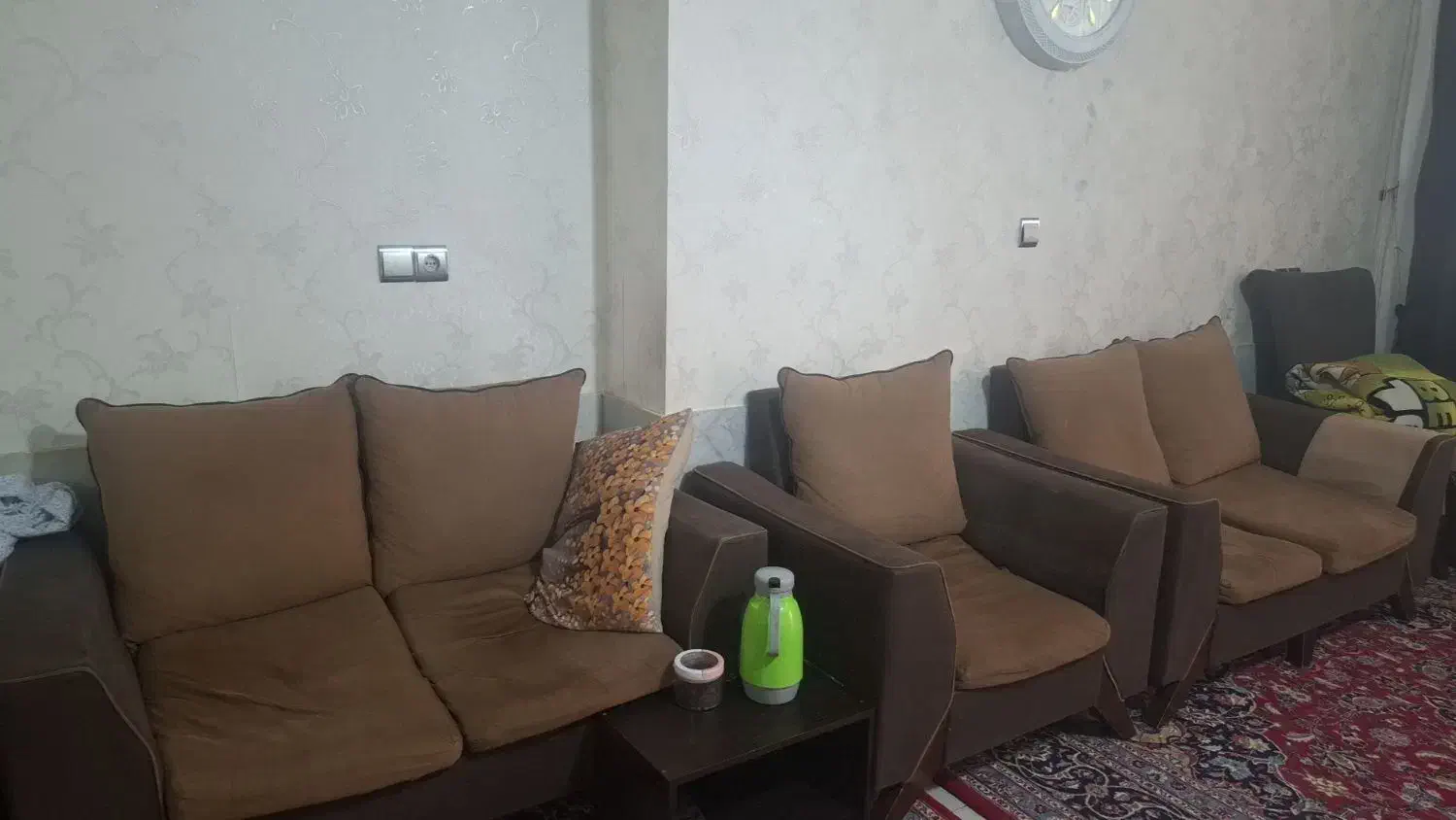 راحتی|مبلمان خانگی و میز عسلی|کاشمر, |دیوار