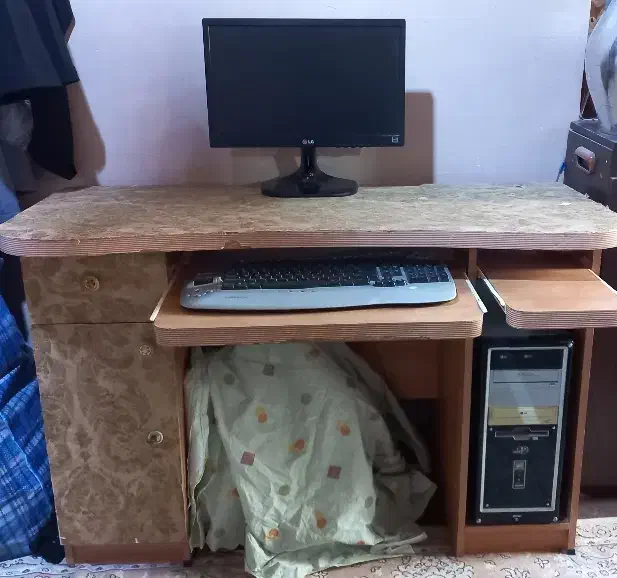 میز کامپیوتر|میز تحریر و کامپیوتر|بندرعباس, |دیوار