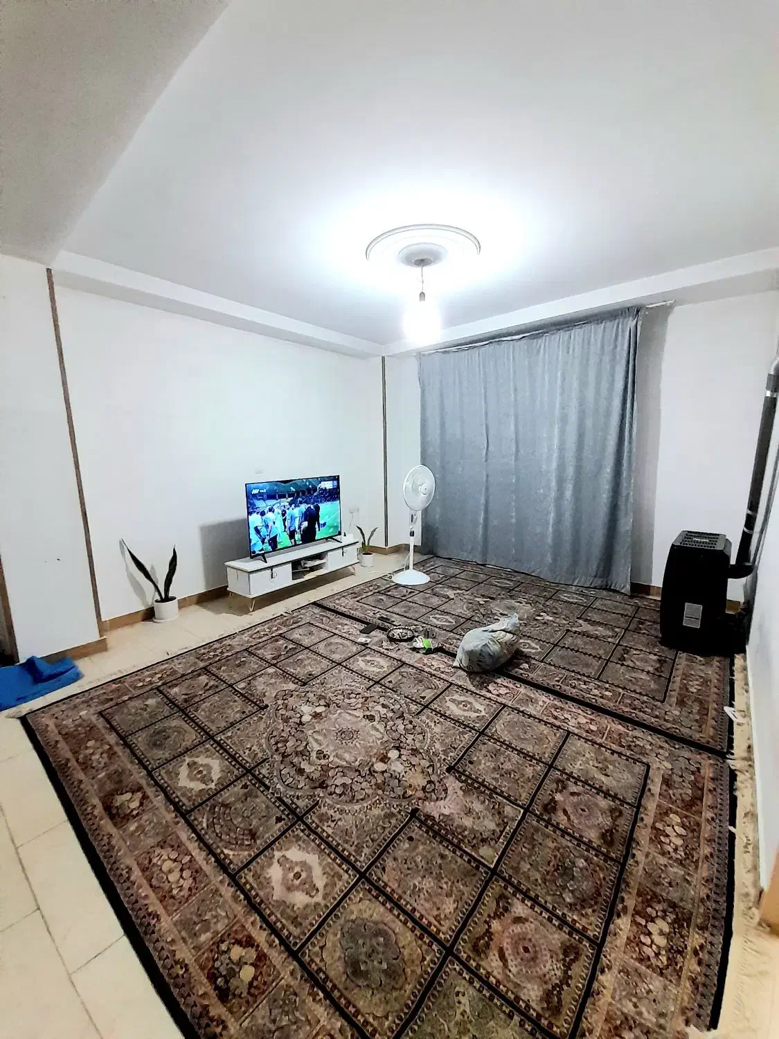 آپارتمان خوش نقشه      پارکینگ اختصاصی مرکز شهر|فروش آپارتمان|کرج, کمال‌شهر|دیوار