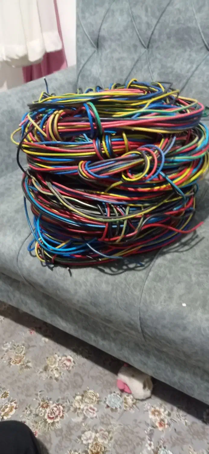 سیم برق|ابزارآلات|قروه, |دیوار