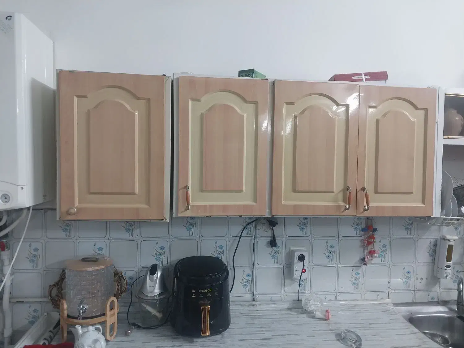 کابینت آهنی سالم|آب‌چکان و نظم‌دهنده ظروف|یزد, |دیوار