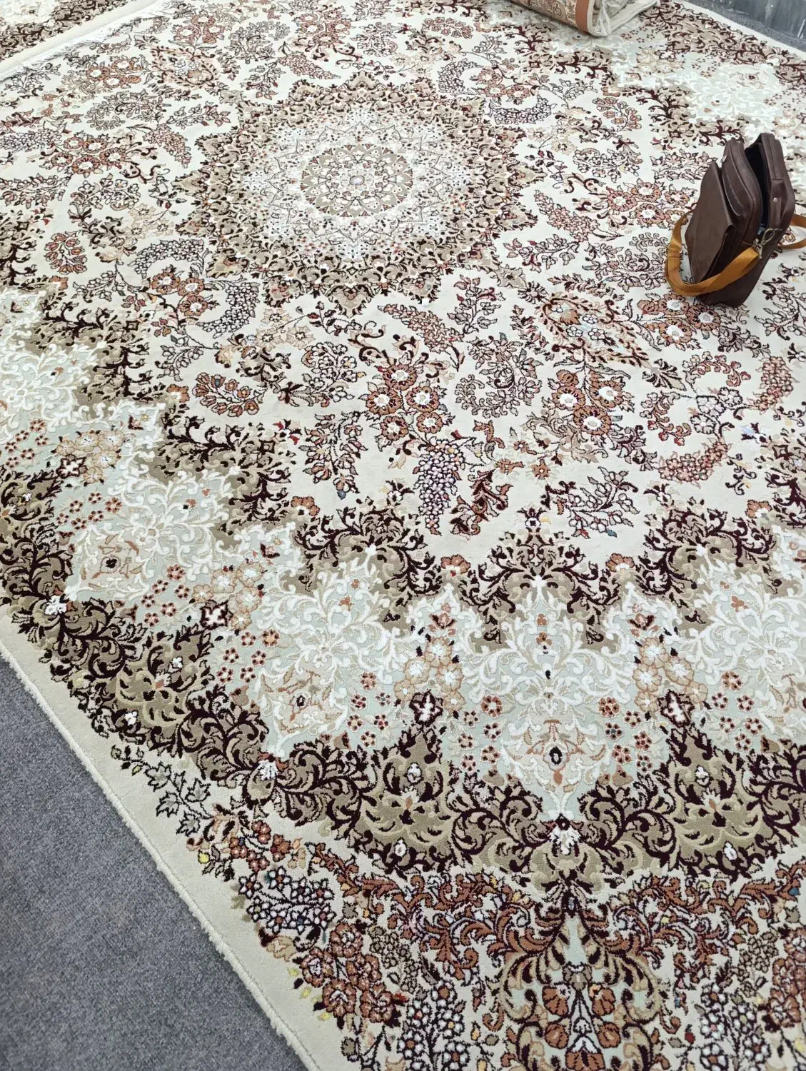 دو تخته ۲/۵×۳/۵ نه متری اصل|فرش|سقز, |دیوار