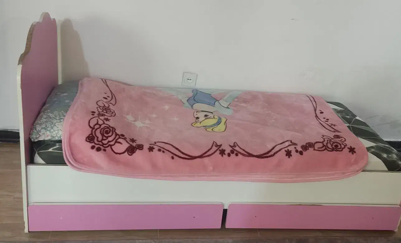 تخت خواب نوجوان|اسباب و اثاث بچه|پیشوا, |دیوار