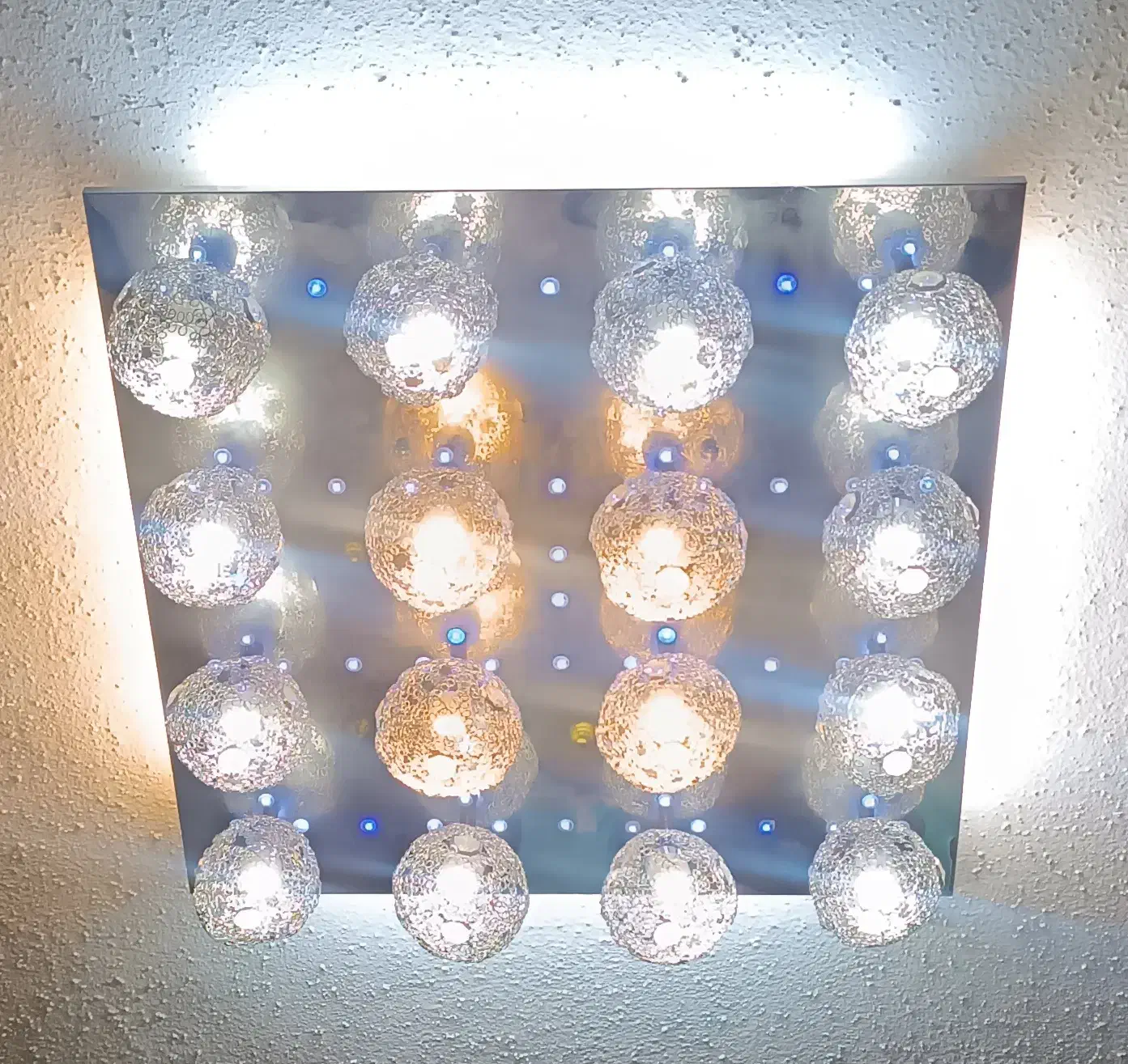 لوستر خارجی|لوستر و چراغ آویز|پرند, فاز ۶|دیوار