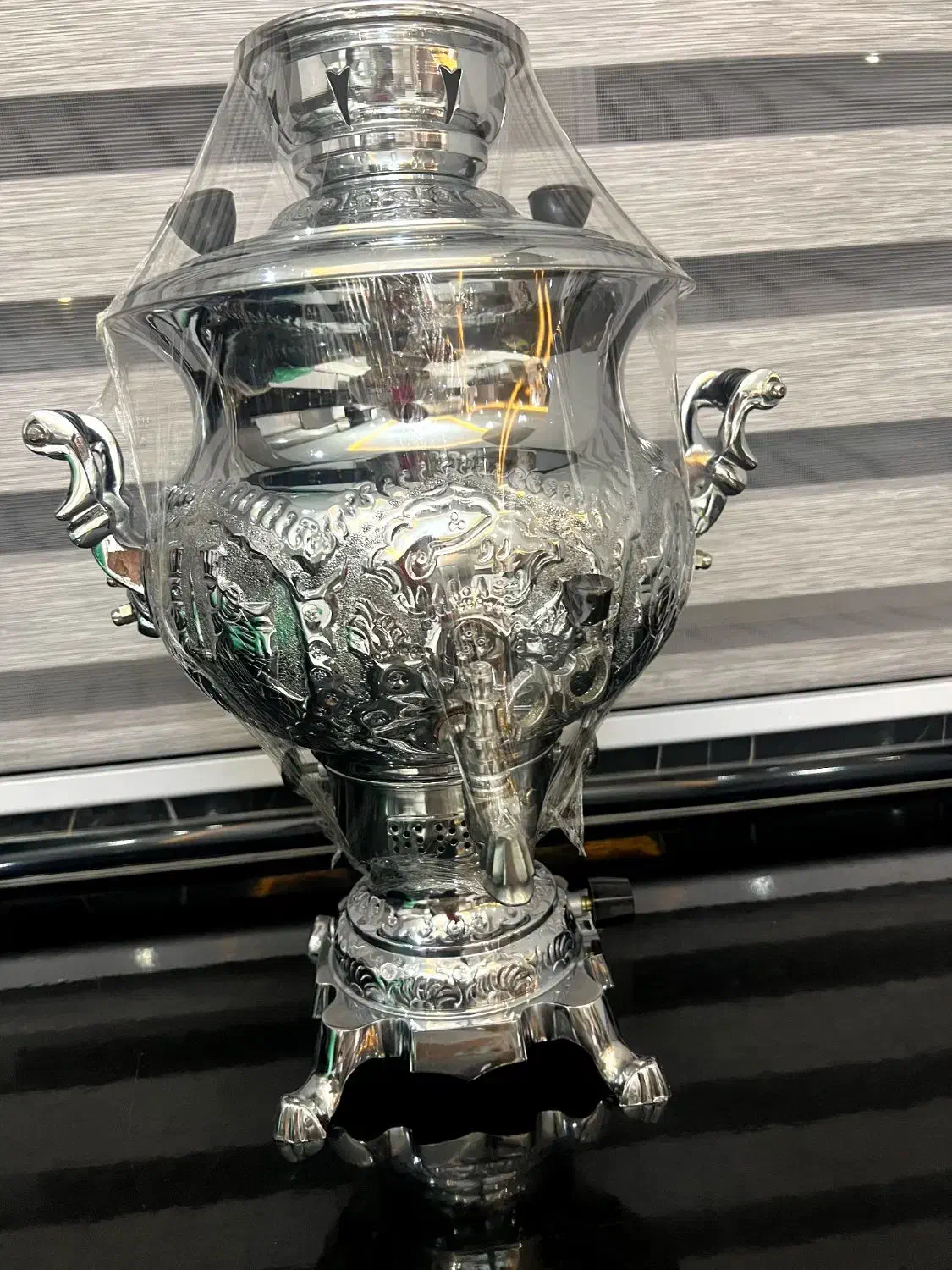 سماور گازی|سماور، چایساز، قهوهساز|تربتحیدریه, مسجد جامع|دیوار