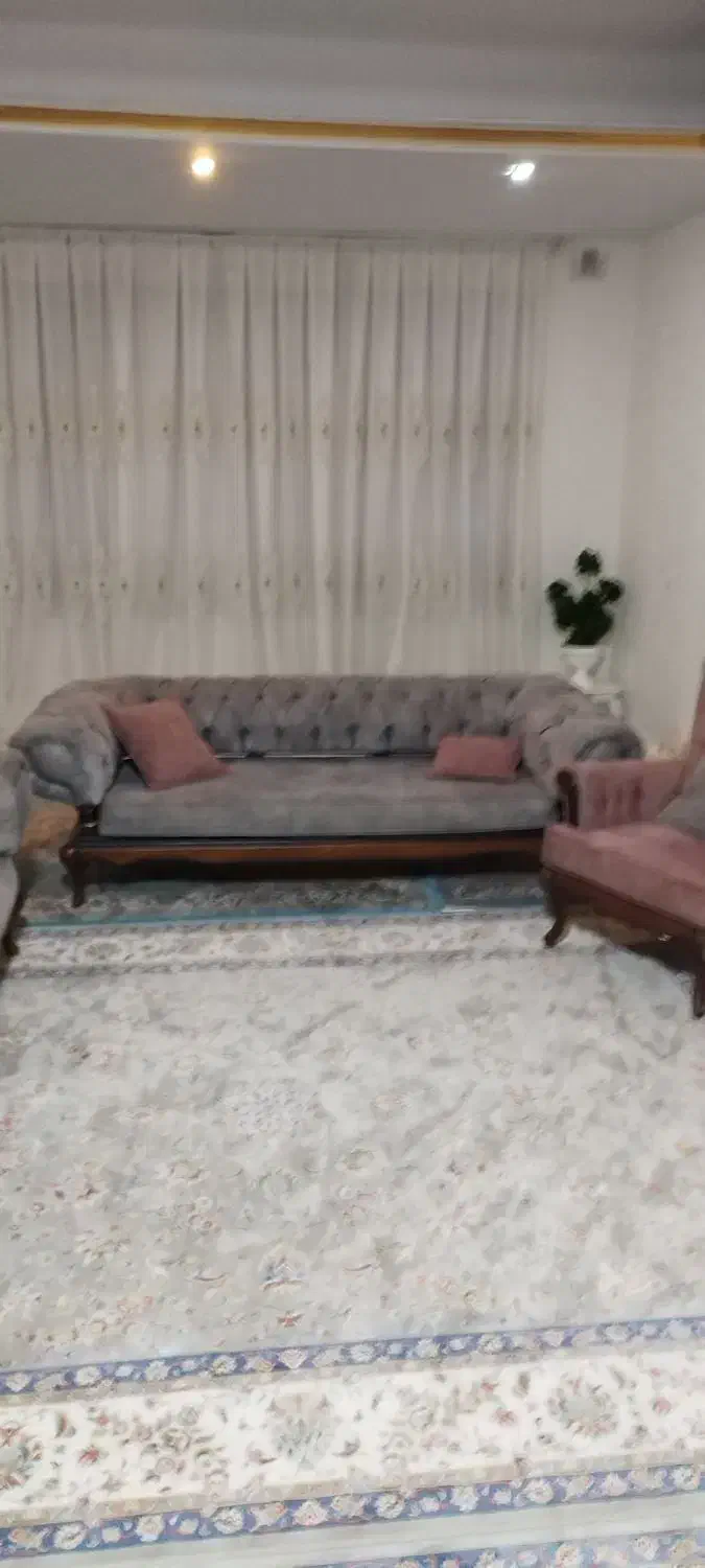 مبل چستر۸نفره|مبلمان خانگی و میز عسلی|اسلام‌شهر, شهرک واوان|دیوار