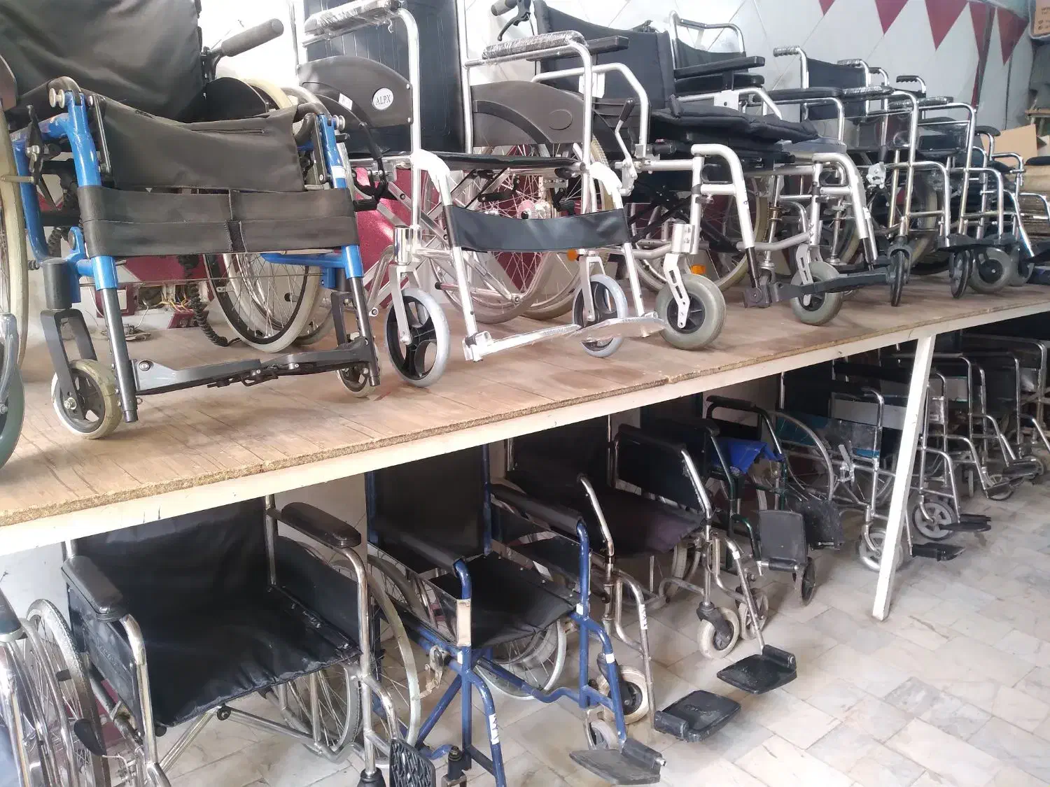 فروش انواع ویلچر نو و کارکرده|آرایشی، بهداشتی، درمانی|چهارباغ, |دیوار