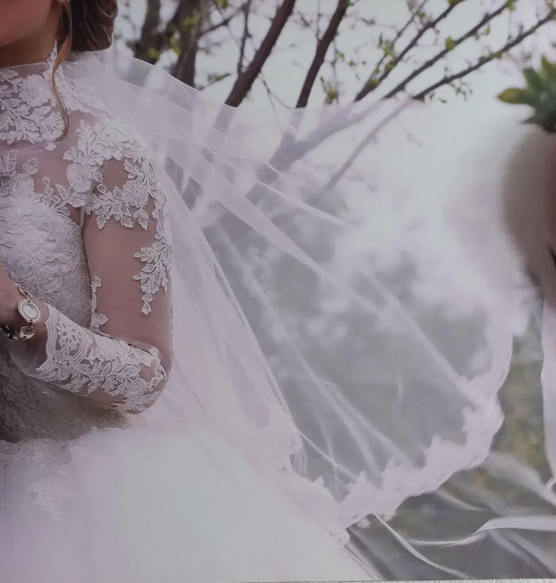 لباس عروس|لباس|قائم‌شهر, |دیوار