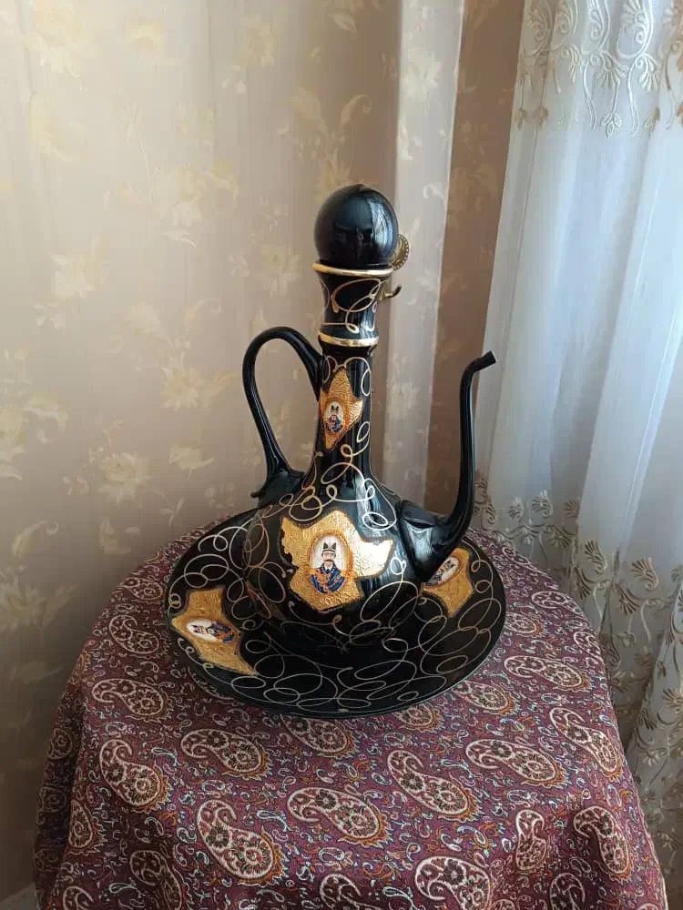 افتاب‌ولگن|کلکسیون اشیاء عتیقه|ابهر, |دیوار