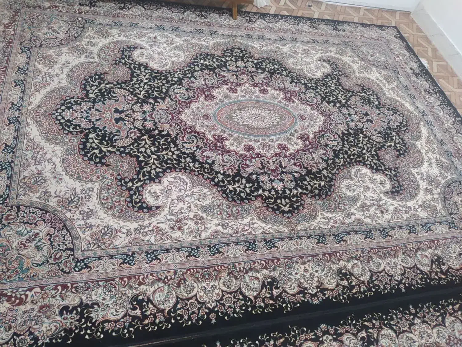 فرش نه متری|فرش|خرم‌آباد, |دیوار