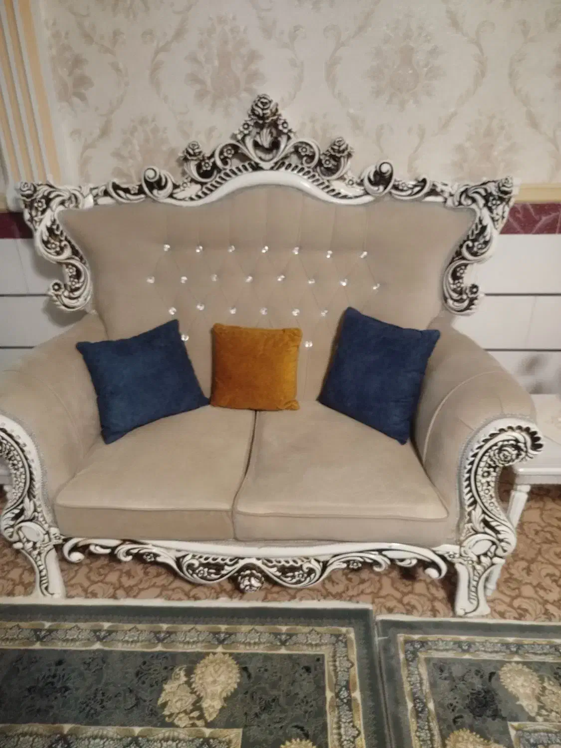 مبل کلاسیک هفت نفره|مبلمان خانگی و میز عسلی|نظرآباد, رسالت|دیوار