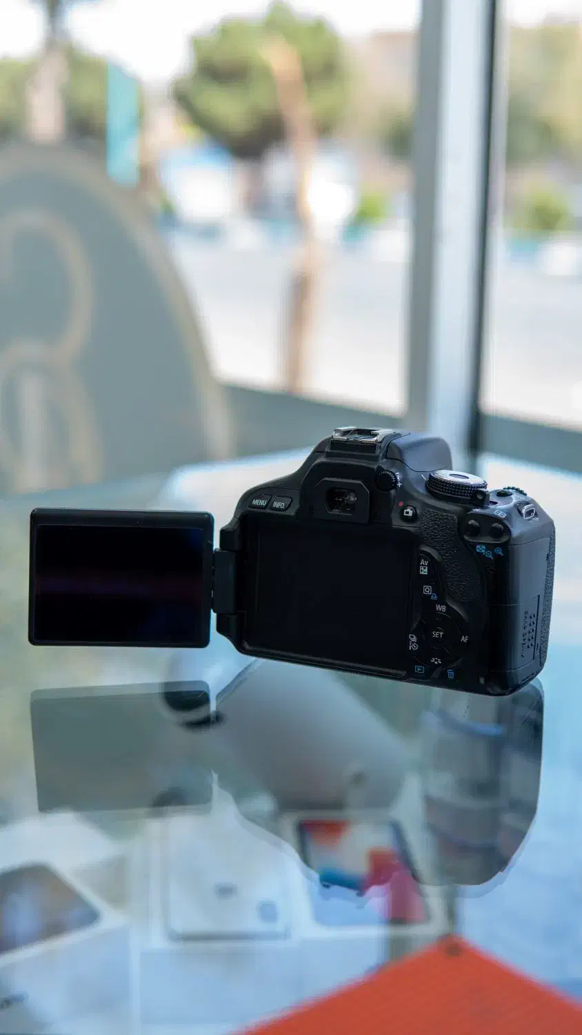 دوربین 600d با لنز 18.55 نو بدون خطو خش|دوربین عکاسی و فیلم‌برداری|یزد, |دیوار