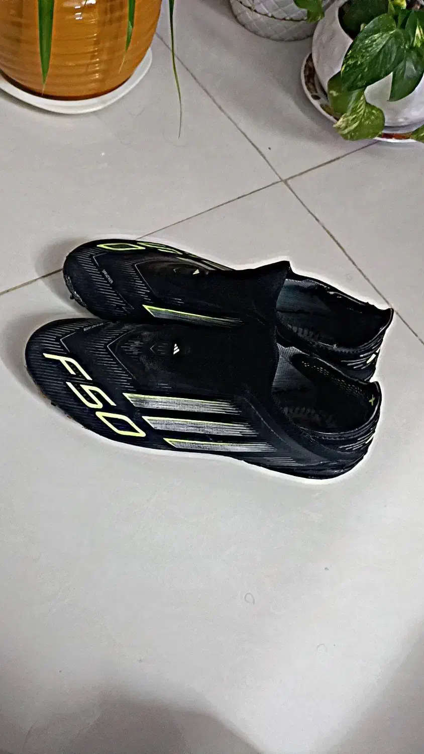 استوک ادیداسf50|کیف، کفش، کمربند|اصفهان, صدف|دیوار