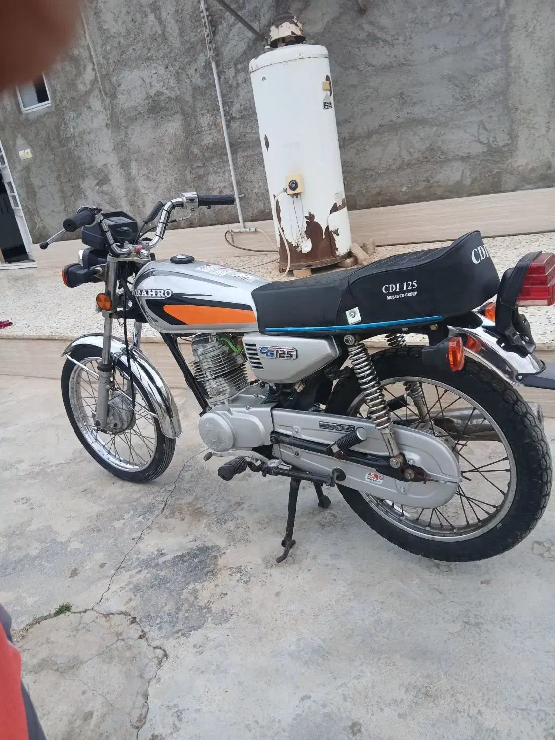 موتور سکلت|موتورسیکلت|گنبد کاووس, |دیوار