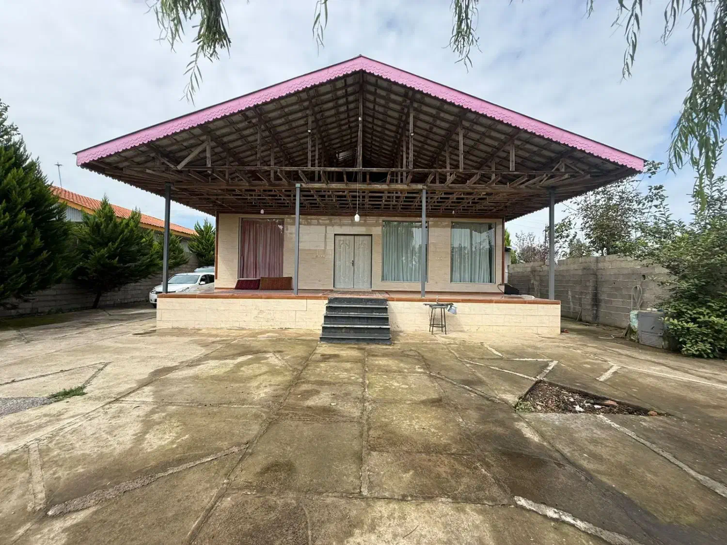 ویلا سرسبز و دنج در صومعه سرا|اجارهٔ کوتاهمدت ویلا و باغ|گوراب زرمیخ, |دیوار