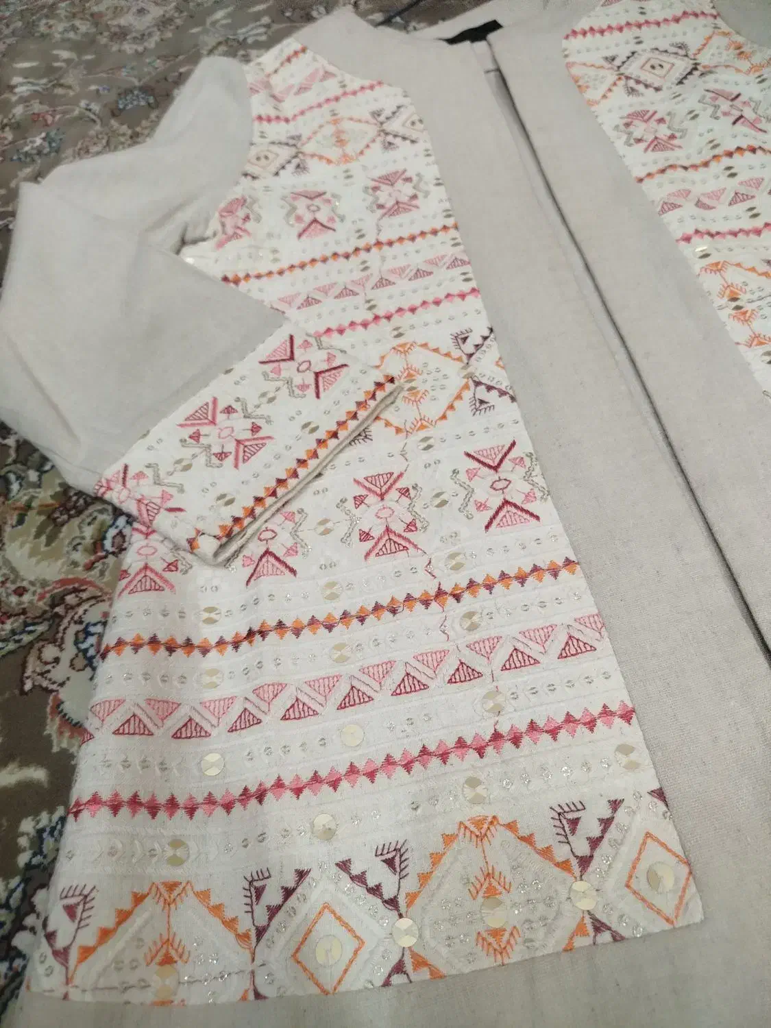 مانتو مجلسی|لباس|باغستان, |دیوار