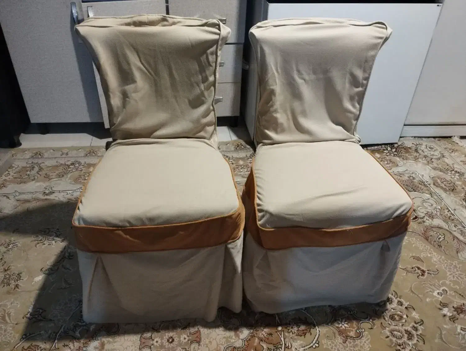 کاور مبل و صندلی نهار خوری زیادن سالم فروش فوری|مبلمان خانگی و میز عسلی|پرند, فاز ۴|دیوار