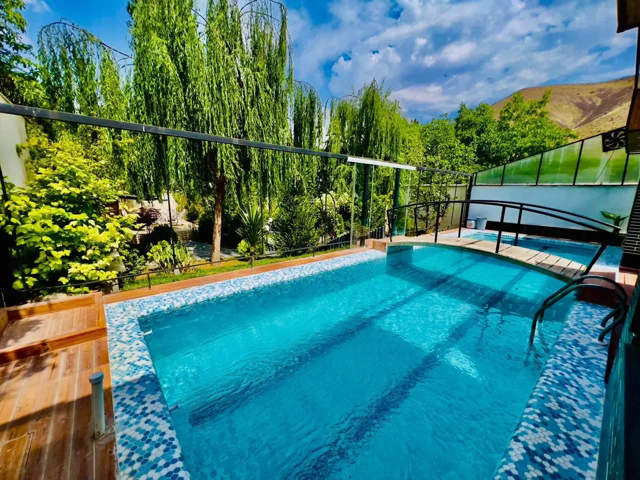 ویلا ۳ خواب استخر ۴ فصل فول گیم کردان شمالی|اجارهٔ کوتاه‌مدت ویلا و باغ|کوهسار (البرز), |دیوار