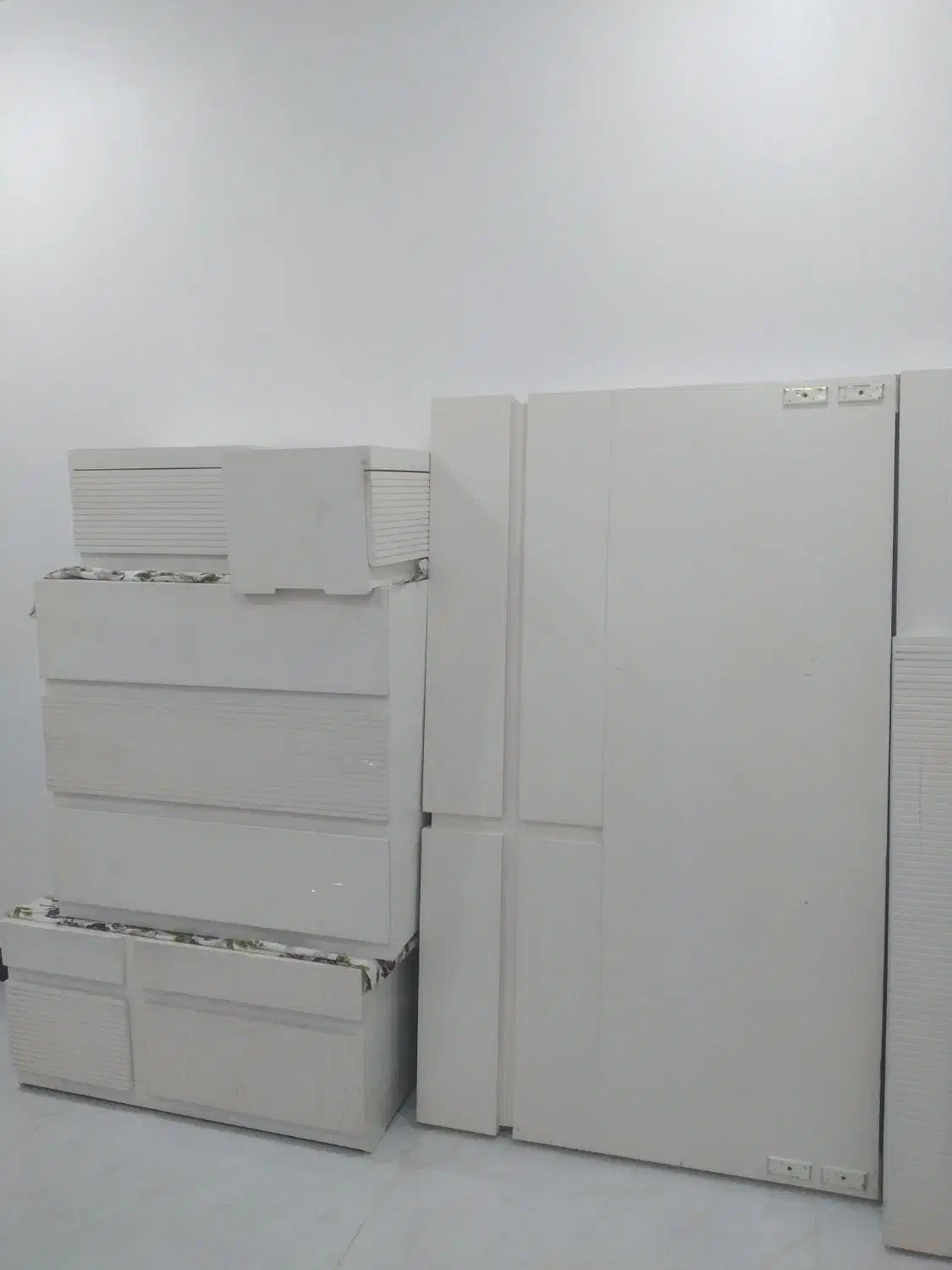 تختخواب سفید دونفره|تخت و سرویس خواب|اندیمشک, |دیوار