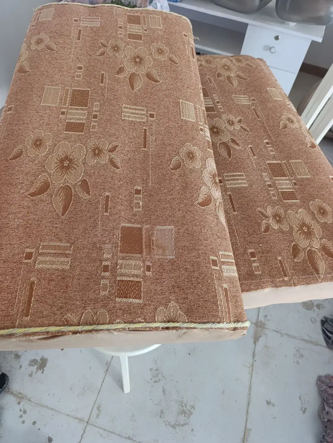 دو جفت پشتی|پشتی|نیشابور, گنبد سبز|دیوار