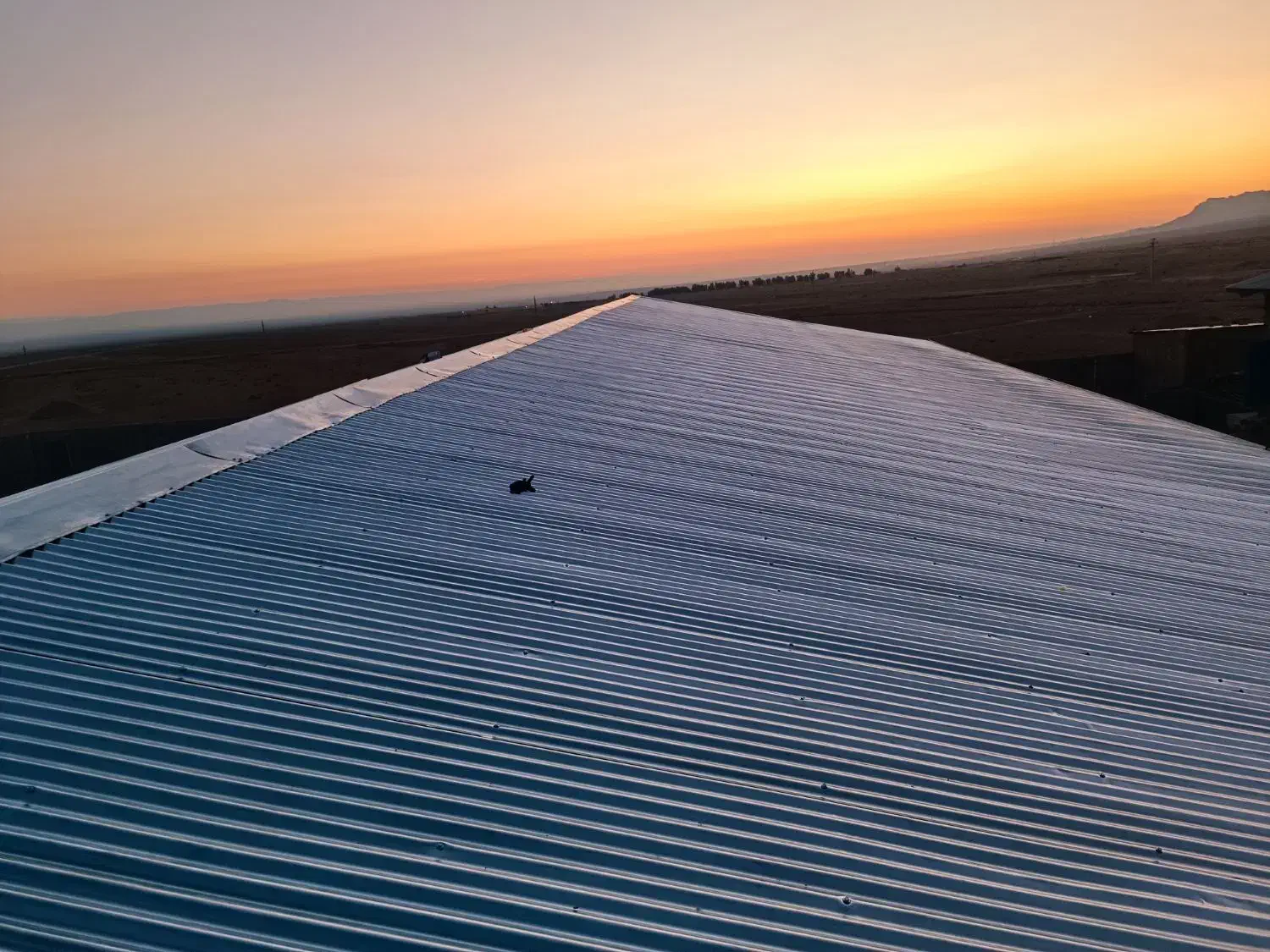 ساخت سوله اسکلت خرپا پوشش سقف ساندویچ پنل شیروانی|خدمات پیشه و مهارت|اسلامشهر, شهرک مهدیه|دیوار