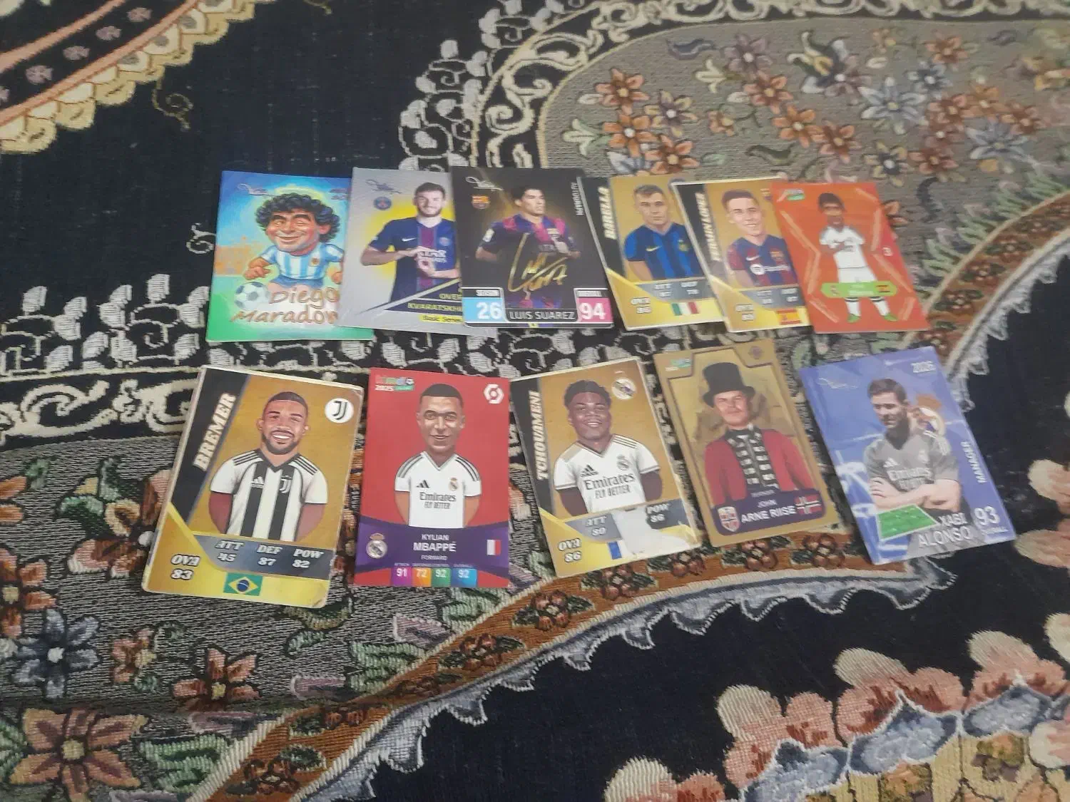 سلام|اسباب‌‌بازی|نیمروز, |دیوار