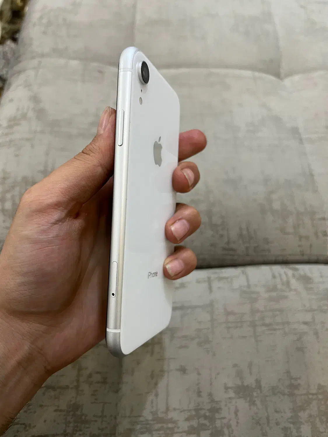 آیفون xr سری m باتری ۸۲ درصد تک سیم ۶۴ گیگ|موبایل|فلاورجان, |دیوار