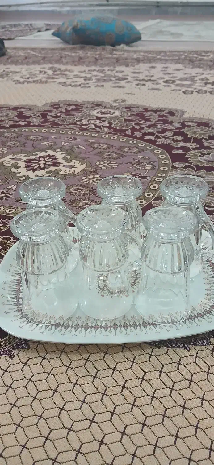 استکان پایه دار و پیش دستی چینی|ظروف سرو و پذیرایی|نظرآباد, رسالت|دیوار