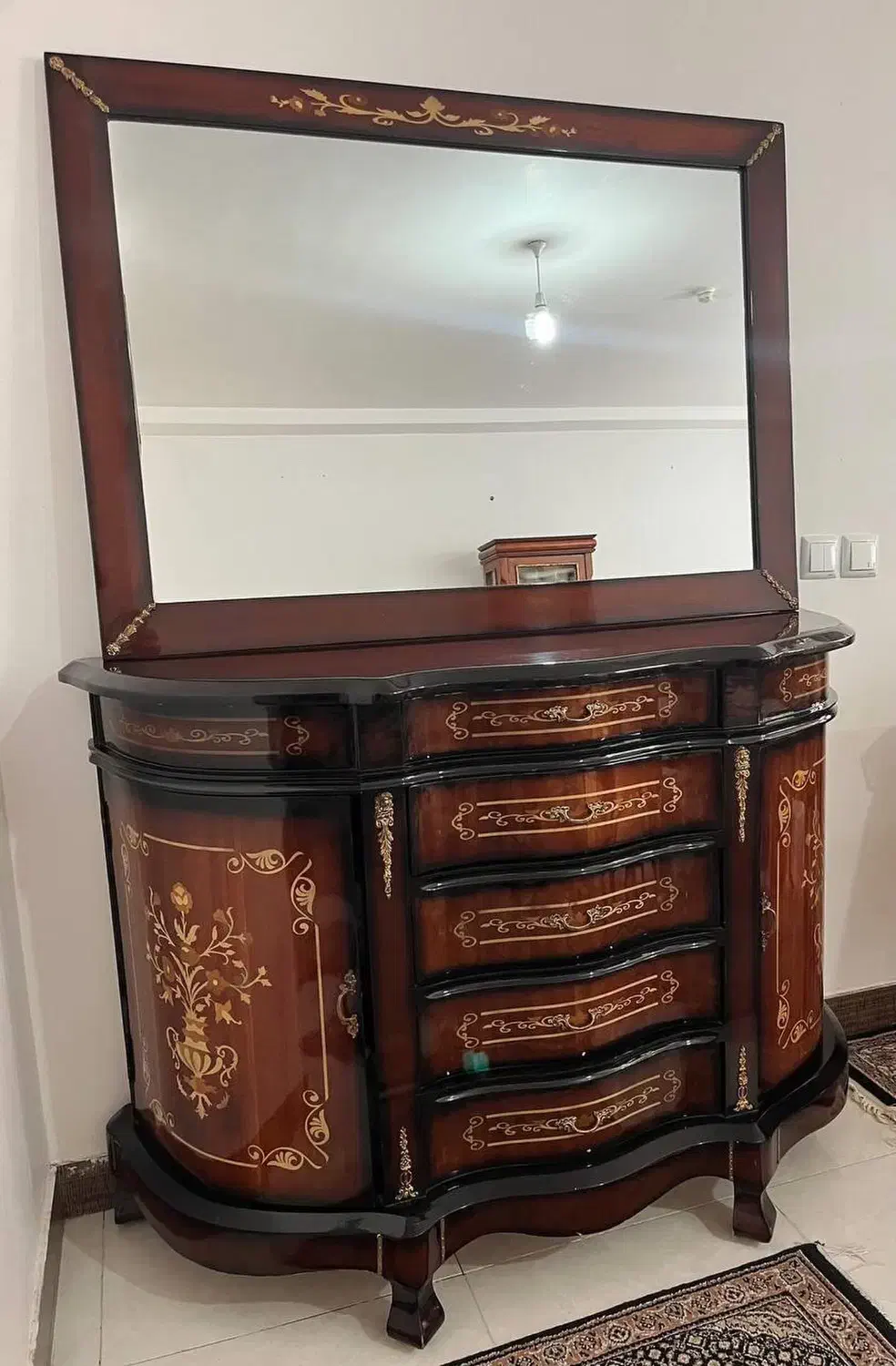 آیینه میز کنسول در حد|بوفه، ویترین، کنسول|اردبیل, |دیوار