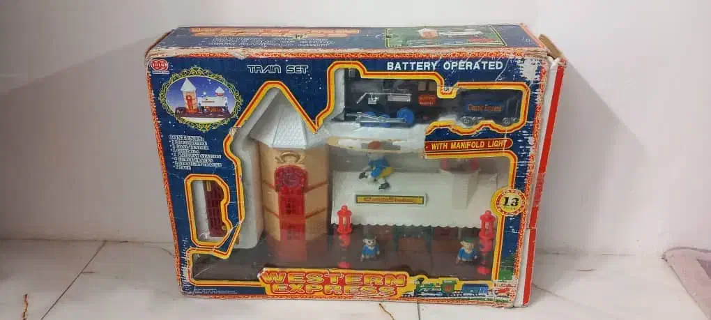 قطار بازی باتری خور|اسباببازی|وحیدیه, |دیوار