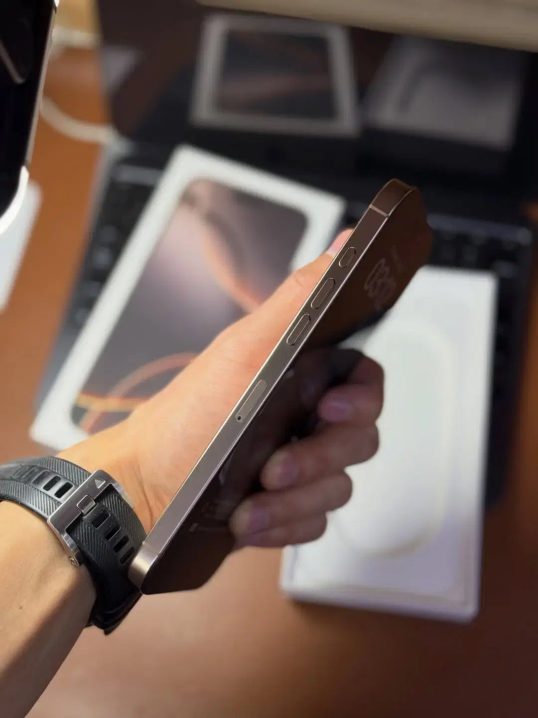 iphone 16promax ZA battery 100|موبایل|مشهد, گلشور|دیوار