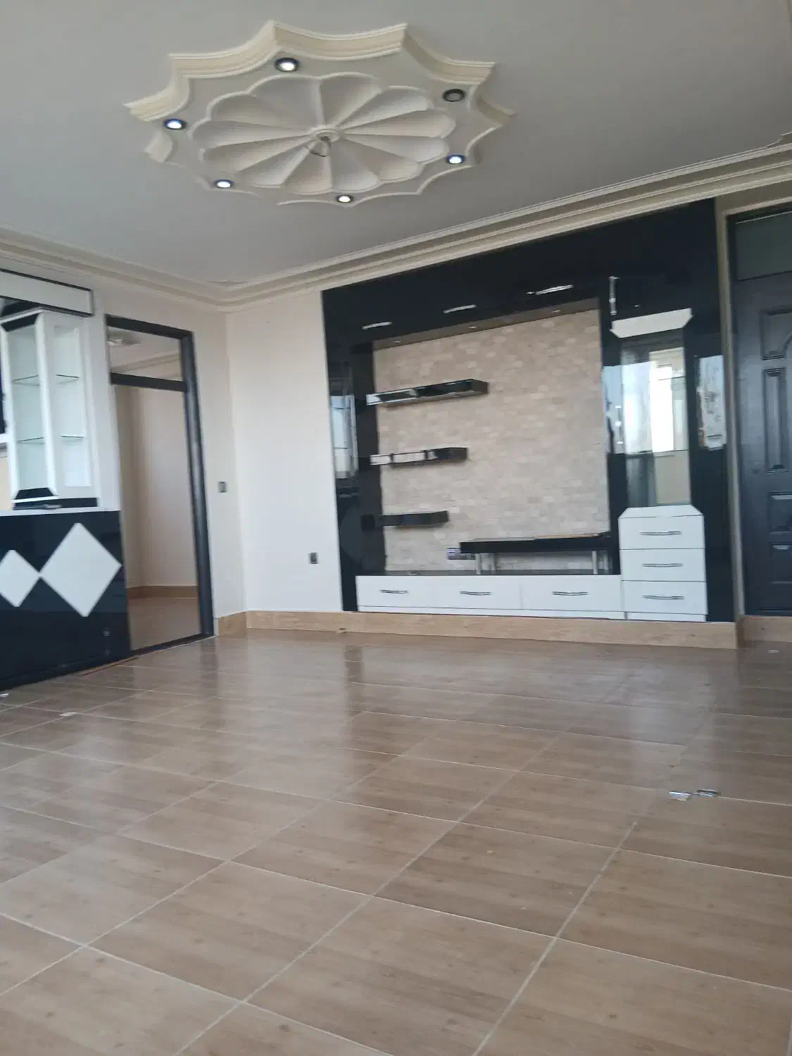 آپارتمان ۸۵ متر تکخواب منطقه گردشگری قره برقع|اجارهٔ آپارتمان|مراغه, |دیوار