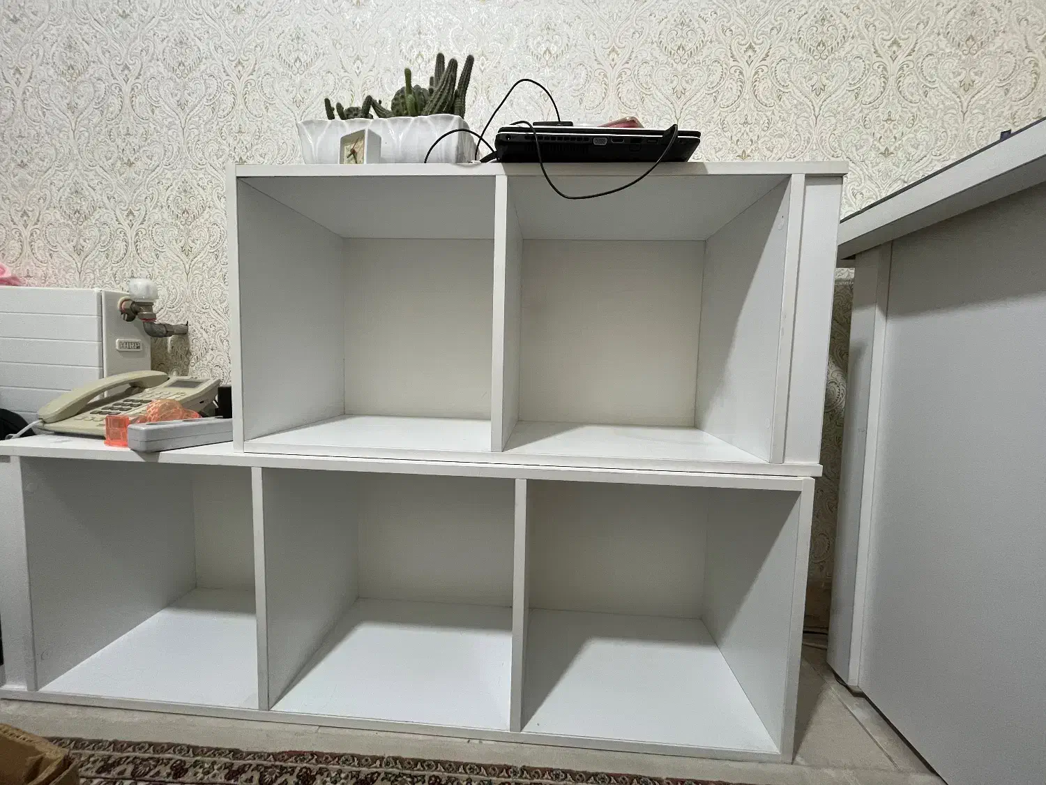 کتابخانه و میز|کتابخانه، شلف، قفسه‌های دیواری|محمدیه-قزوین, |دیوار