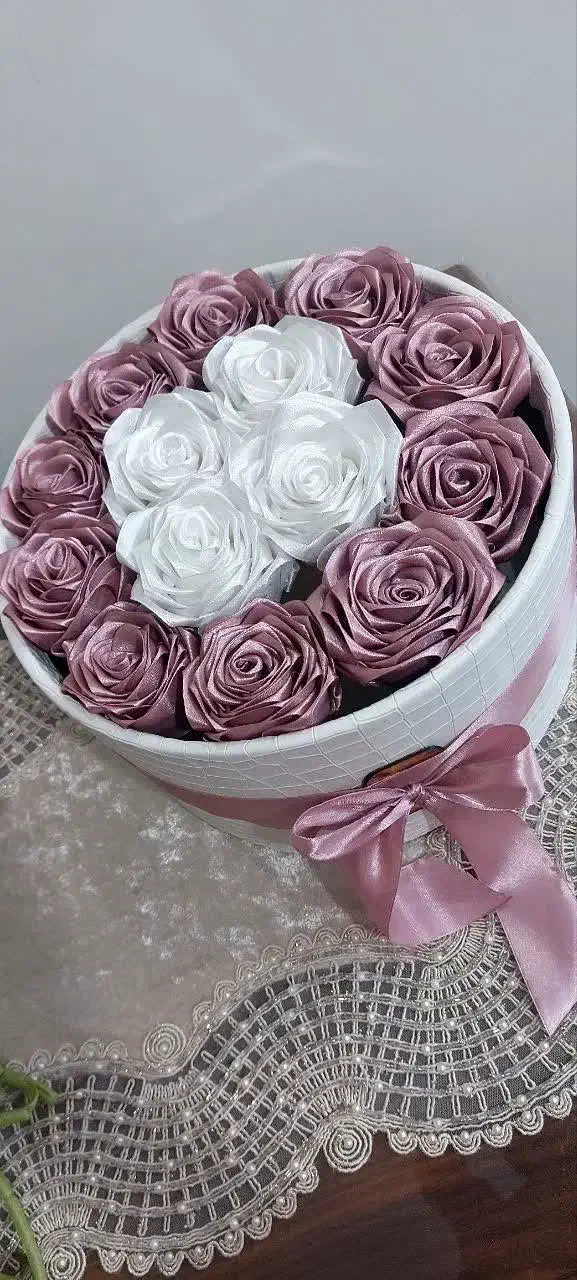 انواع شاخه و باکس های گل رُبانی|گل مصنوعی|تهران, شکوفه|دیوار