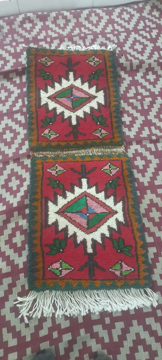 فرش دستباف|فرش|گلستان (تهران), |دیوار