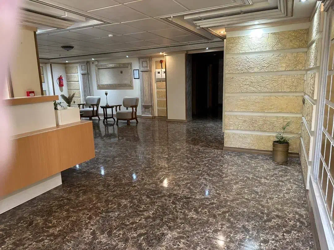 ۷۰ متر برج مجلل رویال کلاسیک، سوسن آبادی