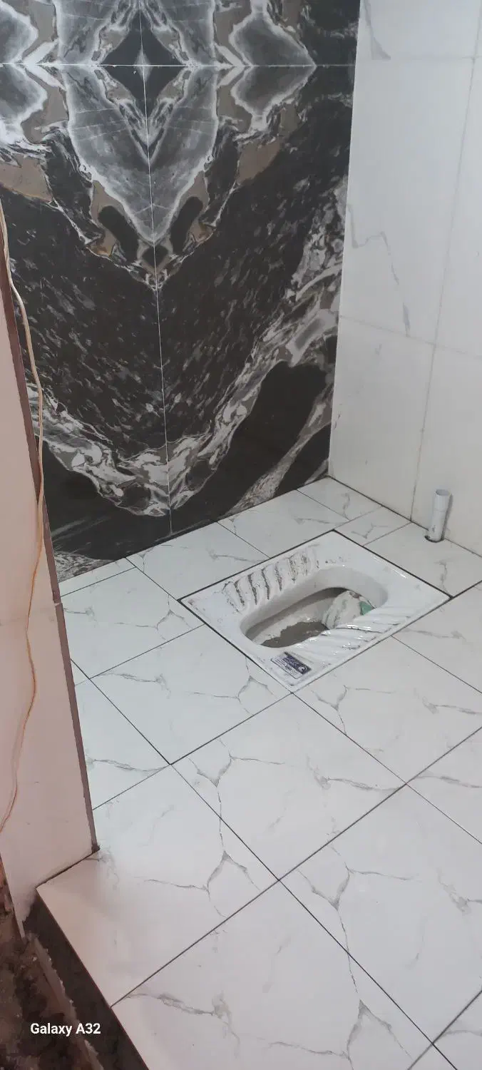 اجرای کاشی کاری با زیبایی وبه روز|خدمات پیشه و مهارت|مراغه, |دیوار