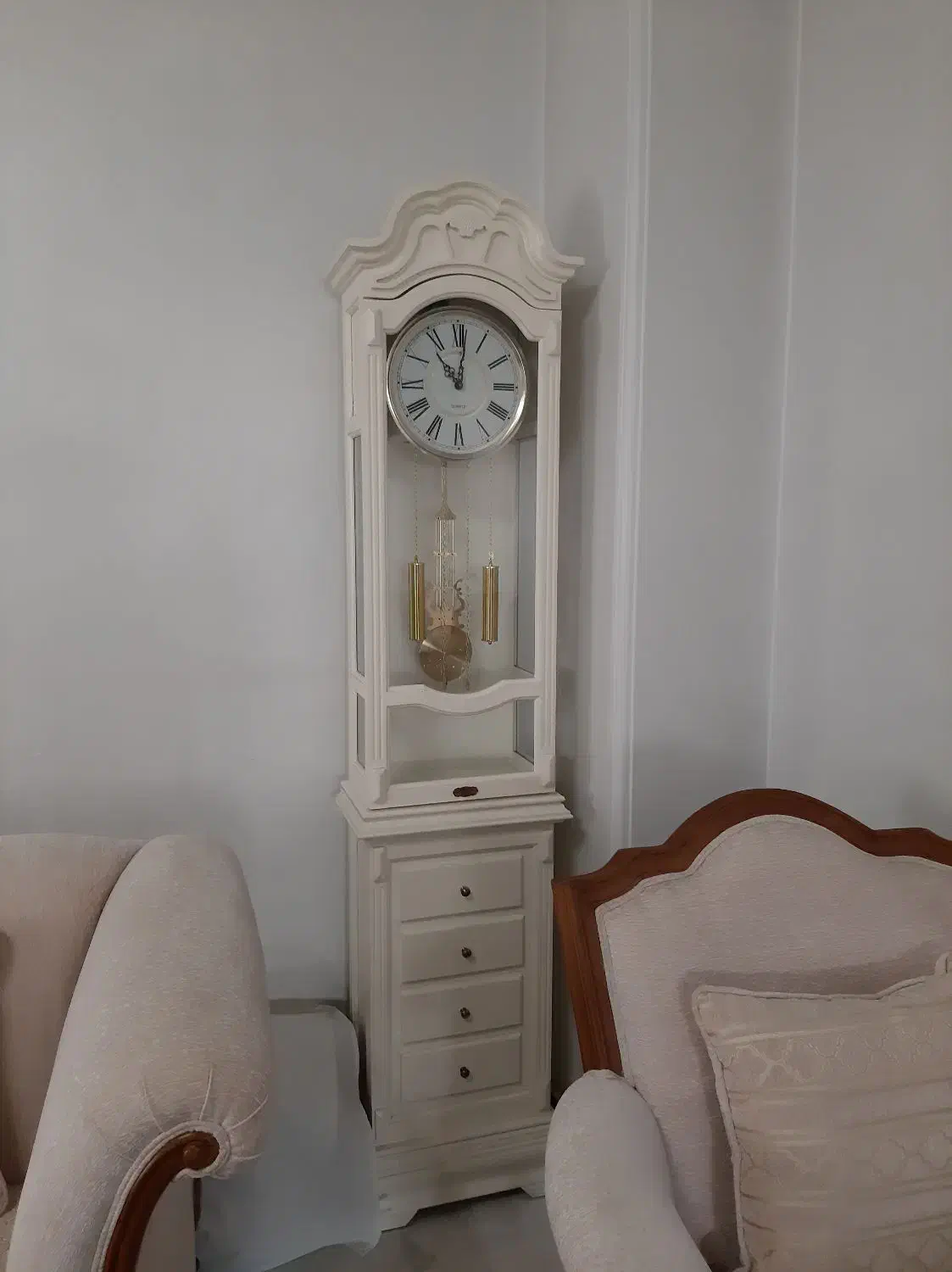 ساعت کنار سالنی ایستاده و کنسول|ساعت دیواری و تزئینی|آمل, |دیوار