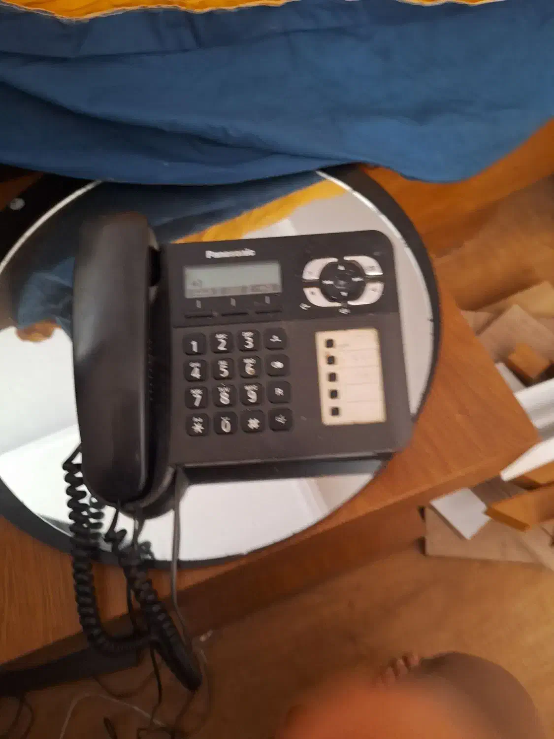 خط تلفن رند|تلفن رومیزی|رباط‌کریم, رباط‌کریم|دیوار